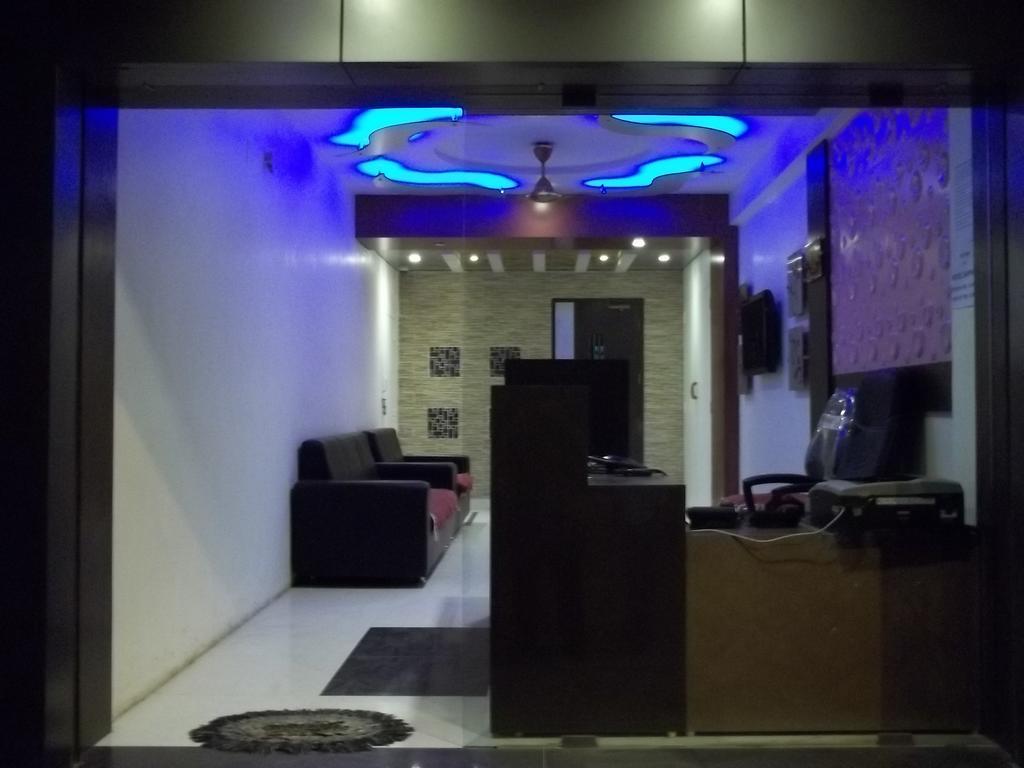 Hotel Sapphire Junagadh Εξωτερικό φωτογραφία