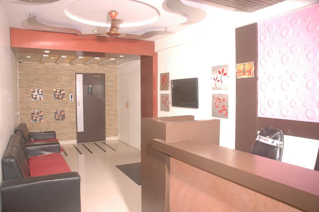 Hotel Sapphire Junagadh Εξωτερικό φωτογραφία