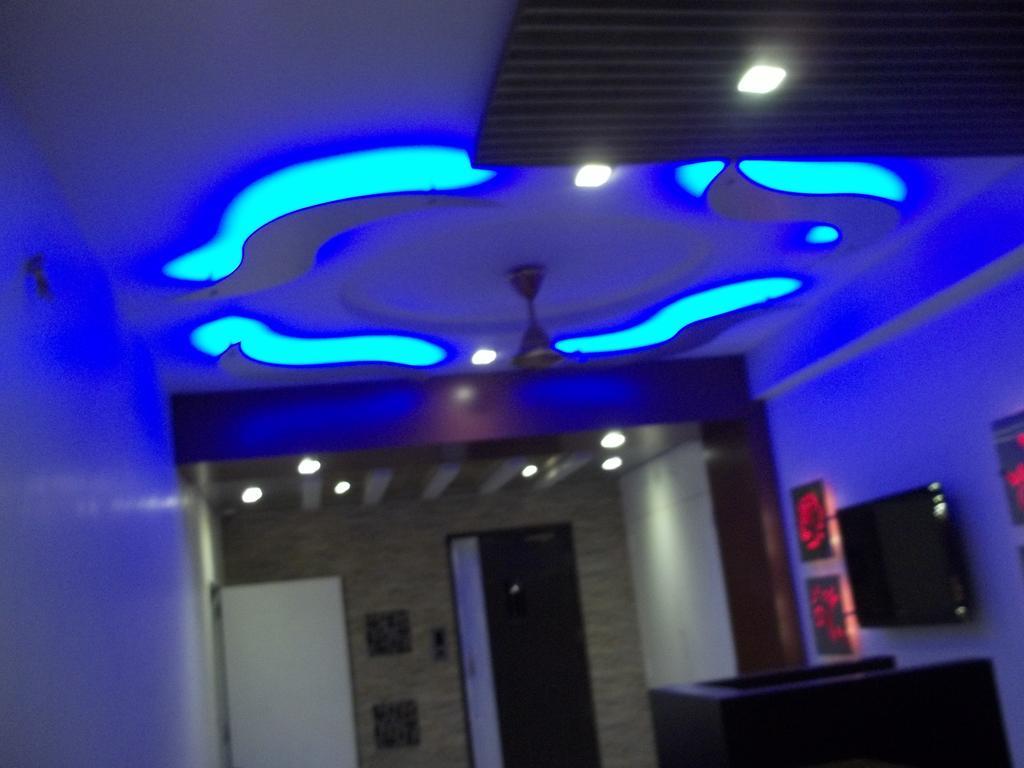 Hotel Sapphire Junagadh Εξωτερικό φωτογραφία