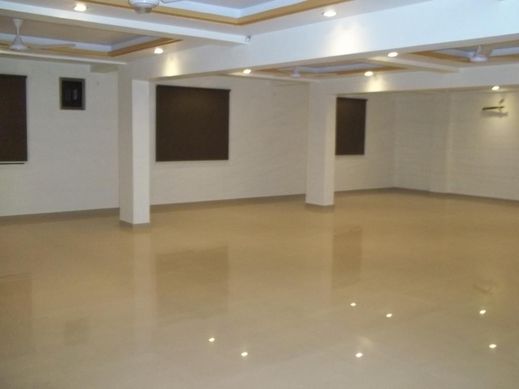 Hotel Sapphire Junagadh Εξωτερικό φωτογραφία