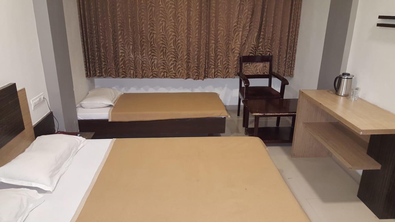 Hotel Sapphire Junagadh Εξωτερικό φωτογραφία