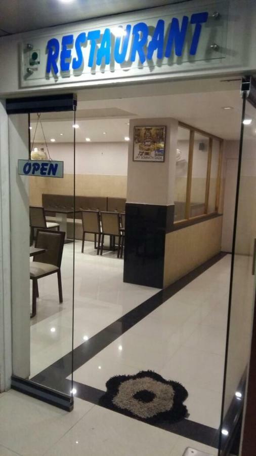 Hotel Sapphire Junagadh Εξωτερικό φωτογραφία